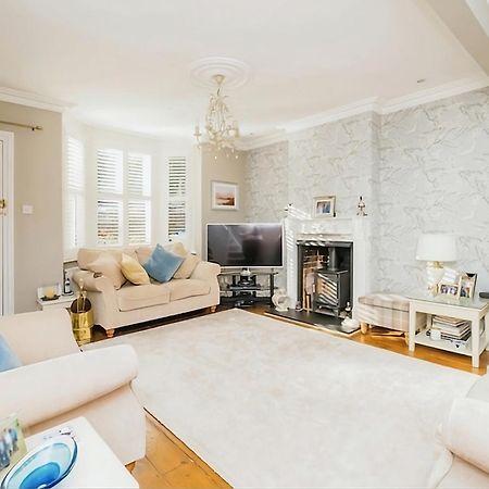 3 Bedroom Cottage In Sunninghill, Ascot מראה חיצוני תמונה