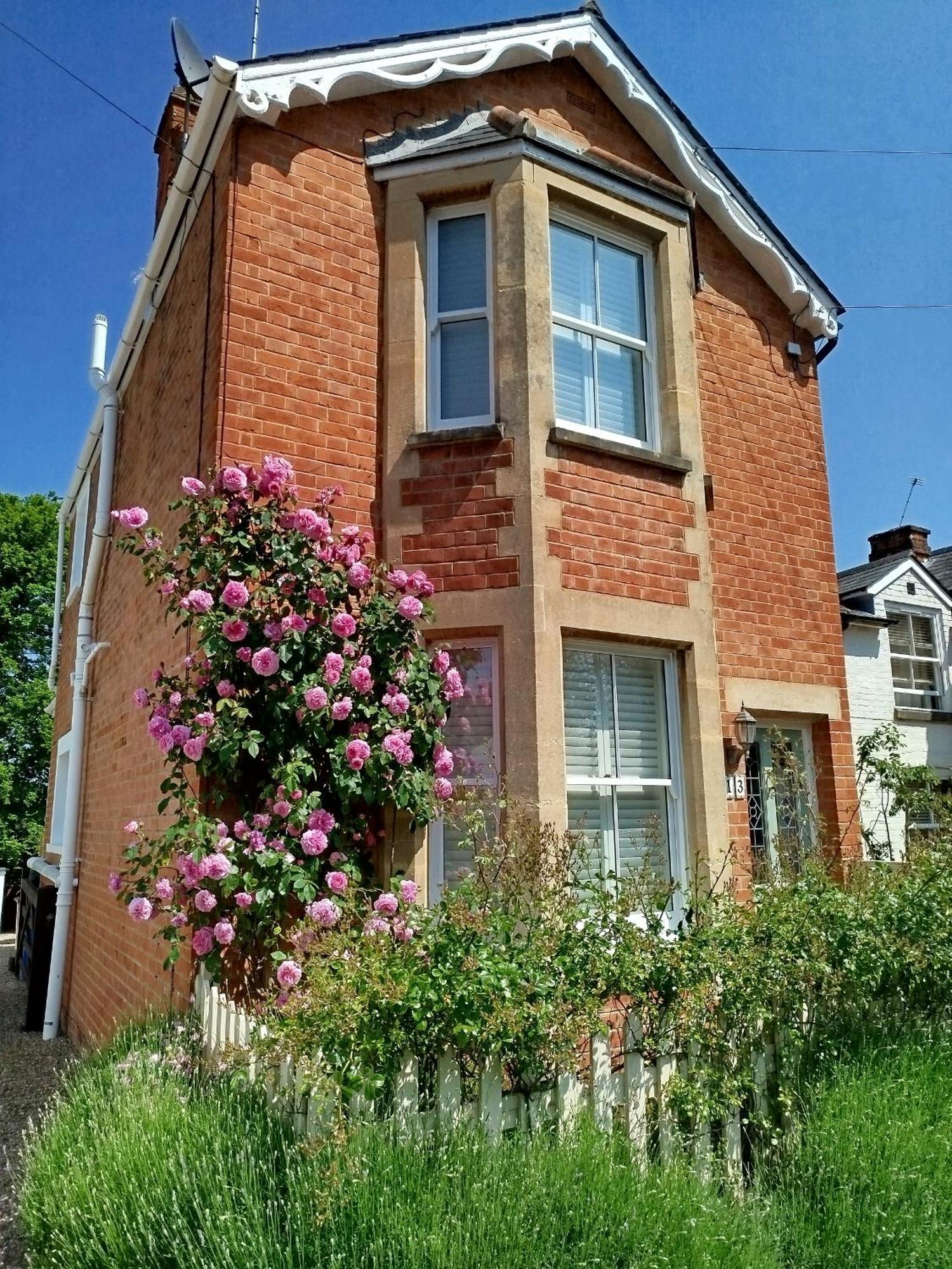 3 Bedroom Cottage In Sunninghill, Ascot מראה חיצוני תמונה